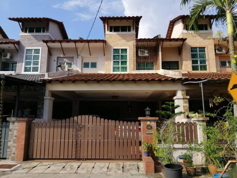 Ipoh Vacation Home Екстериор снимка